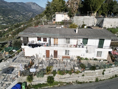 Foto Appartamento in Località Peidaigo 67, Ventimiglia Latte, Ville