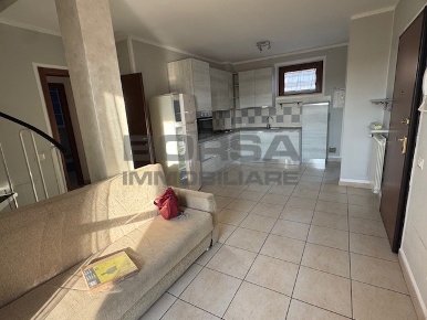 Foto Appartamento in Via Torretta 44, Livorno Pontino - Bastia di 150 m²