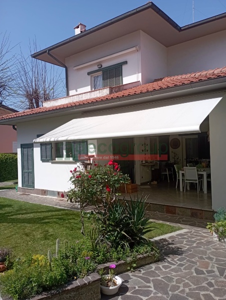 casa indipendente in vendita a Livorno in zona Ospedale