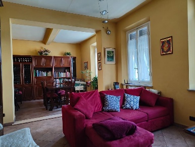 Foto Casa indipendente a Capannori Lammari - Lunata di 200 m² con 7 locali