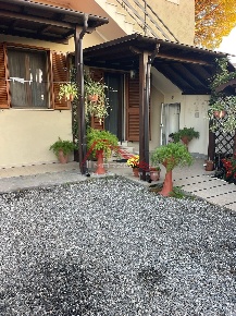 Foto Appartamento a Collesalvetti La Chiusa di 80 m² con 3 locali