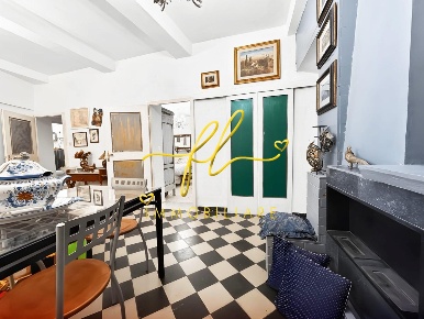 Foto Appartamento a Pomarance Centro di 110 m² con 5 locali in vendita