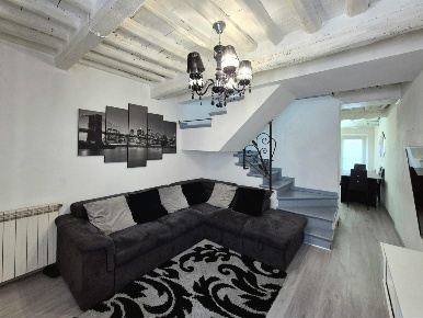 Foto Casa indipendente a Capannori Marlia di 95 m² con 6 locali in vendita