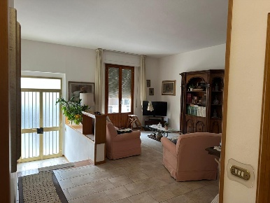 Foto Appartamento a Empoli Serravalle - Tinaia di 120 m² con 5 locali