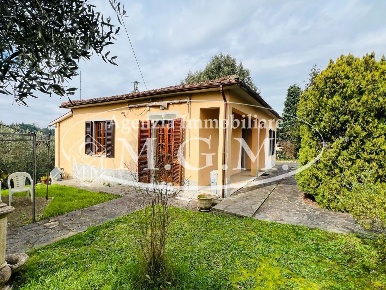 Foto Casa indipendente a Montopoli in Val d'Arno Marti di 103 m² in vendita