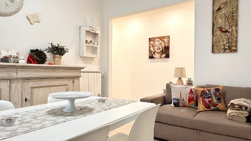 appartamento in vendita a Massa in zona Centro Storico