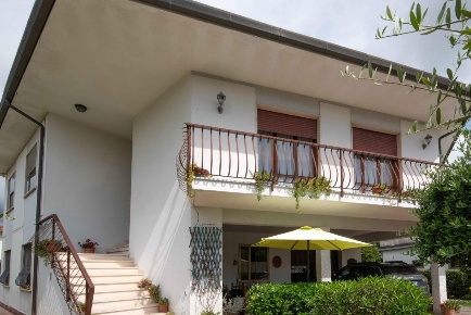 Foto Villa unifamiliare a Vecchiano Vecchiano Nodica di 240 m² in vendita