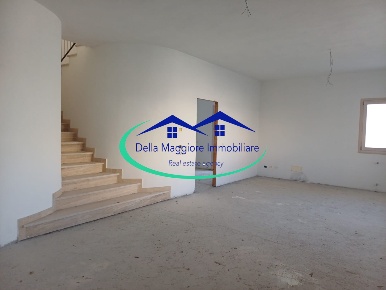 Foto Villa a schiera a Livorno Montenero Basso - Montenero Alto di 300 m²