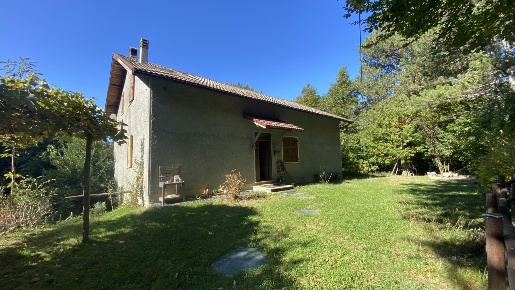 Foto Villa singola a Urbe di 168 m² con 6 locali in vendita