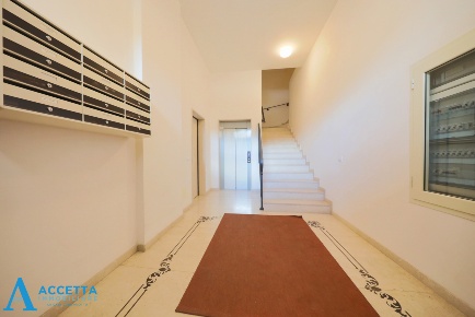 Foto Appartamento in Via Criscuolo 1, Taranto Borgo di 118 m² con 4 locali