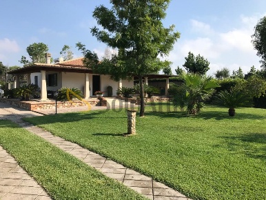 Foto Villa unifamiliare in Via Terracina, San Felice Circeo Centro di 85 m²