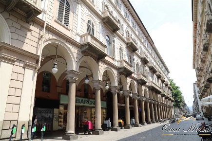 Foto Appartamento in Via Garibaldi, Torino Cittadella di 85 m² con 3 locali