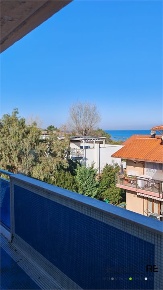 Foto Appartamento a Pescara San Silvestro Spiaggia di 99 m² con 3 locali