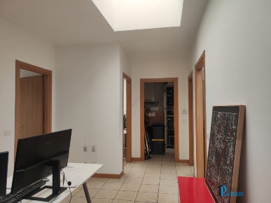 Foto Ufficio a Terni Cardeto - Battisti di 102 m² con 5 locali in affitto