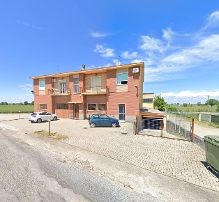 Foto Capannone industriale a Corvino San Quirico di 3554 m² con 14 locali