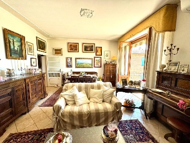 Foto Appartamento a Siena San Prospero di 140 m² con 6 locali in vendita