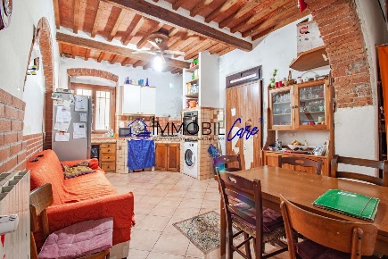 Foto Appartamento a Livorno Pontino - Bastia di 70 m² con 3 locali