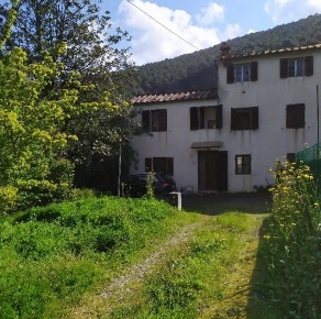 Foto Casa indipendente a Lucca Santa Maria del Giudice di 170 m² in vendita