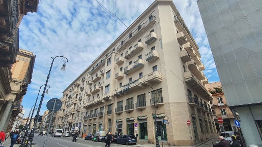 Foto Attico in Via Roma 299, Palermo Castellammare di 1350 m² con 30 locali