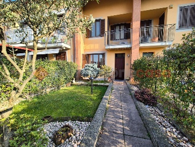 Foto Villa a schiera in Via calvi 61, Cerro Maggiore Cantalupo di 160 m²