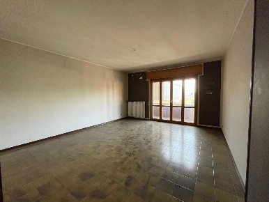 Foto Appartamento in Via Avis 1, Chiari Centro di 150 m² con 4 locali