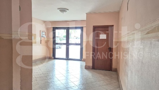 Foto Appartamento in Vincenzo Marrone, Napoli Pianura di 125 m² in vendita