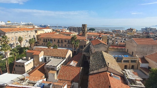 Foto Ufficio in Via Roma 299, Palermo Castellammare di 1350 m² in vendita