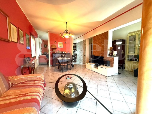 immagine annuncio 1 di 8