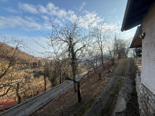 casa indipendente in vendita a Parzanica