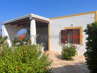 Foto Villa unifamiliare in Via Lentia G1, Lipari Vulcano Piano di 85 m²