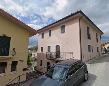Foto Appartamento in VIA MADONNA DI ROIO, L'Aquila Roio di 75 m² in vendita