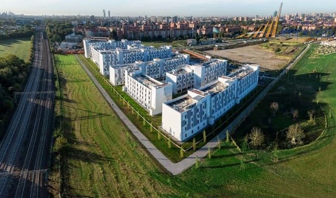 Foto Negozio in via Alda Merini, Novate Milanese di 300 m² con 1 locali