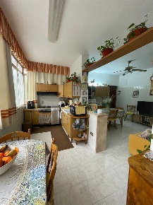 Foto Appartamento a Marsala Contrade Extraurbane di 130 m² con 5 locali