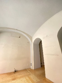 Foto Locale commerciale a Novara di 80 m² con 2 locali in affitto