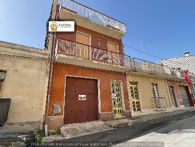 Foto Duplex in ARTURO BASILE, Canicattini Bagni di 270 m² con 7 locali