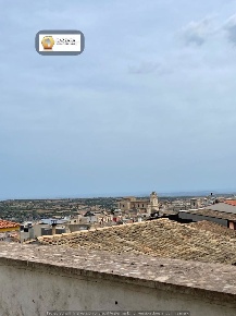 Foto Duplex in ARTURO BASILE, Canicattini Bagni di 270 m² con 7 locali