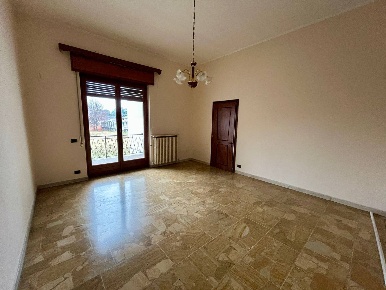 Foto Appartamento in VIA MONTE LEONE, Gallarate Moriggia di 80 m²