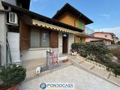 Foto Appartamento a Brandico Centro di 90 m² con 2 locali in vendita