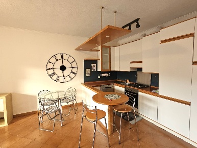 Foto Appartamento in Via Marzabotto, Genova Granarolo di 58 m² con 4 locali