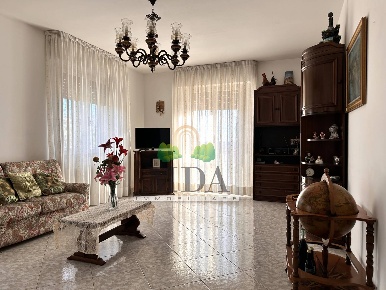 Foto Appartamento in Via San Rocco, Controguerra Centro di 120 m²