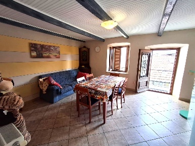 Foto Appartamento in Via Castello 25, Cannobio Centro di 80 m² con 3 locali