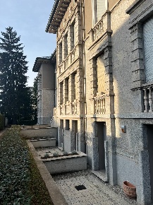 Foto Ufficio in via Villa 1, Monza di 65 m² con 1 locali in affitto