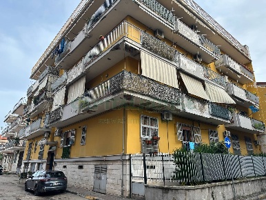 Foto Appartamento a Afragola di 113 m² con 4 locali in vendita