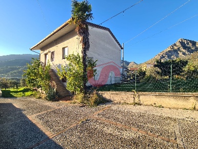 Foto Case semi ndipendenti in Via Provinciale Vitulanese, Foglianise