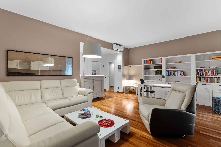 Foto Appartamento in Viale Carlo Espinasse 102, Milano Certosa di 110 m²