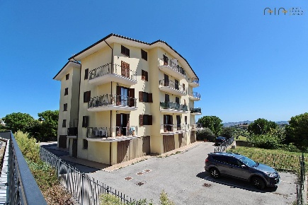 Foto Appartamento in Via Giardino, Controguerra di 121 m² con 4 locali