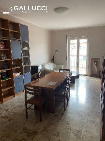 Foto Appartamento in Via Benedetto Croce, Pescara di 135 m² con 4 locali