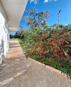 Foto Appartamento in Poggio delle Ginestre snc, Noicattaro di 105 m²