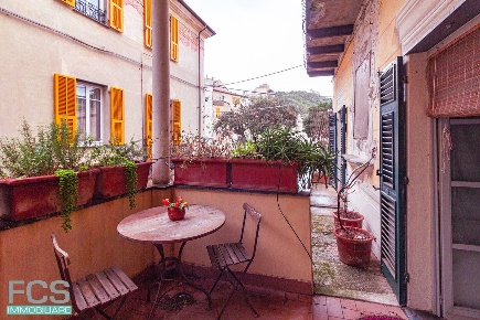 Foto Appartamento in Via Brunenghi 194, Finale Ligure Centro di 91 m²