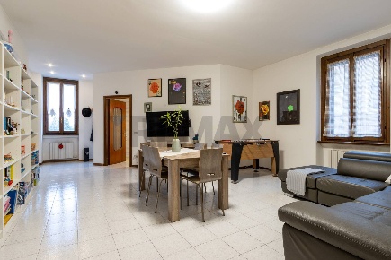 Foto Appartamento in Via Roberto Cozzi 5, Milano Greco - Segnano di 112 m²